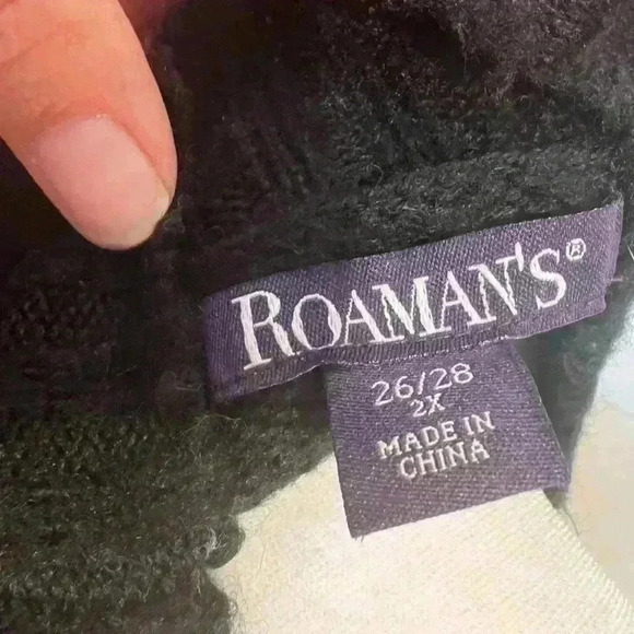 Roaman’s 2X (26/28) cardigan sweater strips black/ tan fuzzy soft button knit - Picture 4 of 4